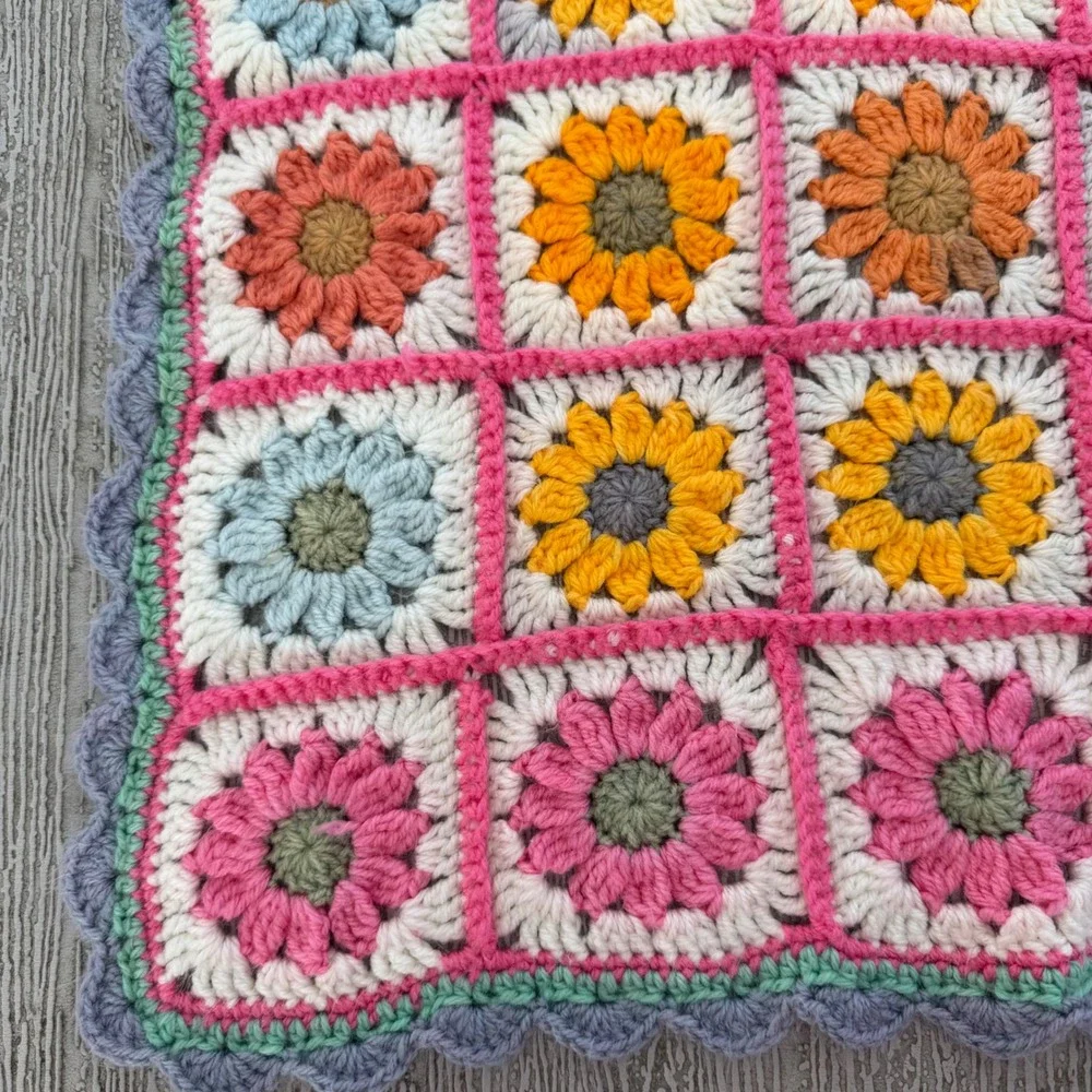 Handmade Crochet Granny Square Baby Blanket Floral 3D Sunflowers Pink Blue 19x18